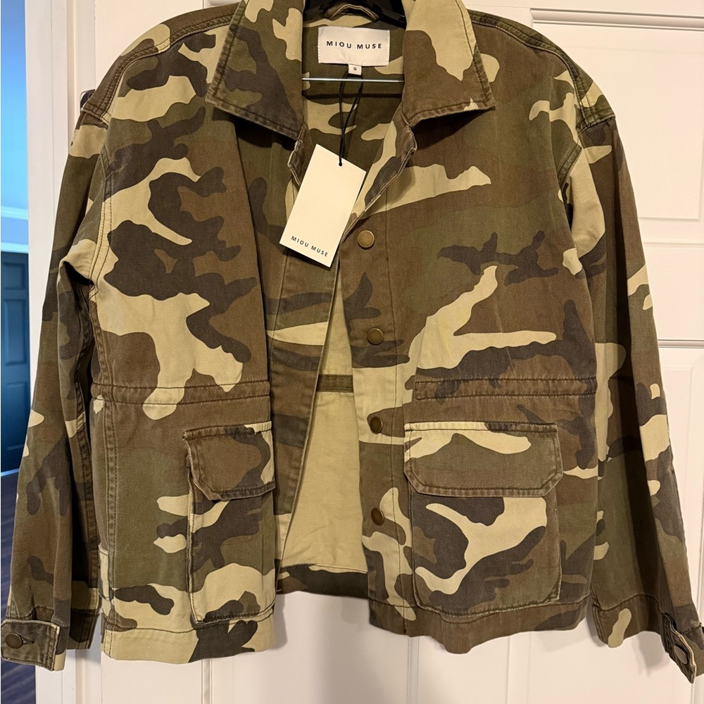 Mio Muse Women's Camouflage Bomber Jacket